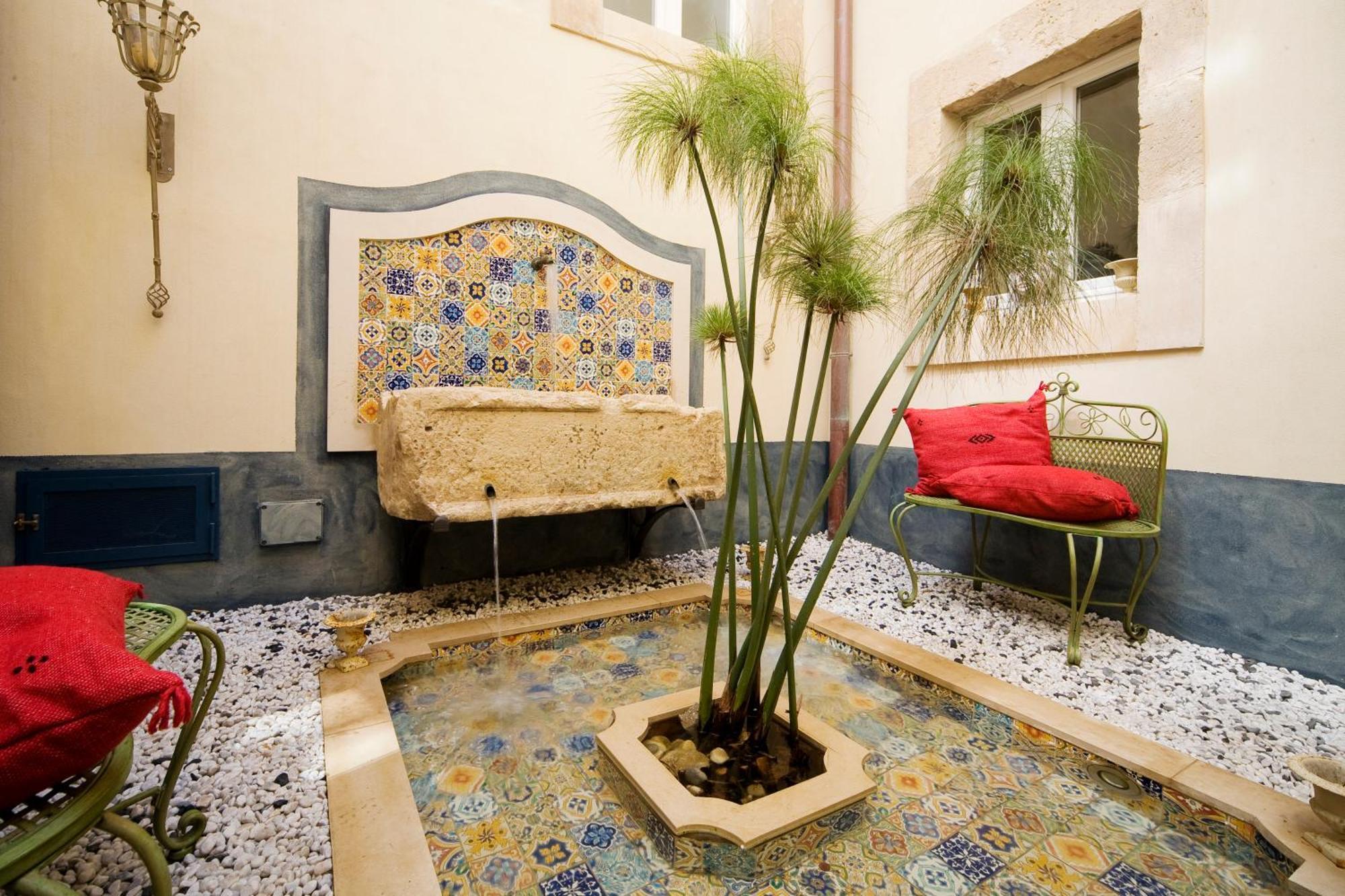 Algila Ortigia Charme Hotel Сиракузы Экстерьер фото